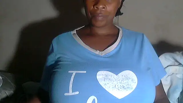 Snapshot of Choco-Coco10 chatting on March 13, 2026, 12:28 am Choco-Coco10 online show from March 13, 2026, 12:28 am