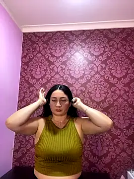 juliana diaz online show from November 30, 2025, 11:14 am