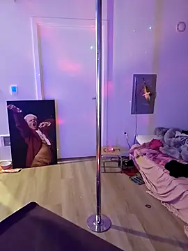 NikiFm online show from October 2, 2025, 12:01 pm