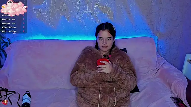 Snapshot of Shyfantasies chatting on February 23, 2025, 7:22 am Shyfantasies online show from February 23, 2025, 7:22 am