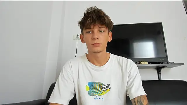 MiracleCam online show from March 7, 2026, 3:25 am