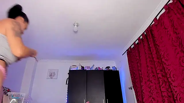 Snapshot of AlondraDiossa03 chatting on December 1, 2024, 6:30 pm AlondraDiossa03 online show from December 1, 2024, 6:30 pm
