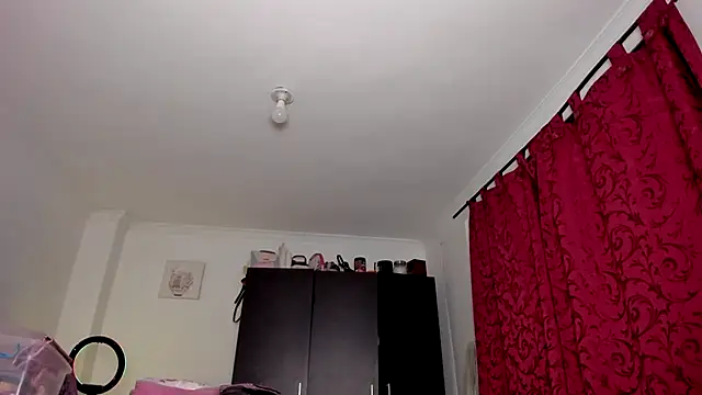 Snapshot of AlondraDiossa03 chatting on January 22, 2025, 9:10 pm AlondraDiossa03 online show from January 22, 2025, 9:10 pm