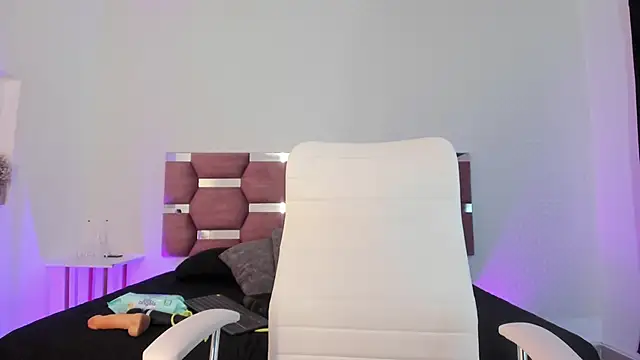 Snapshot of AlondraDiossa03 chatting on March 8, 2025, 10:45 pm AlondraDiossa03 online show from March 8, 2025, 10:45 pm