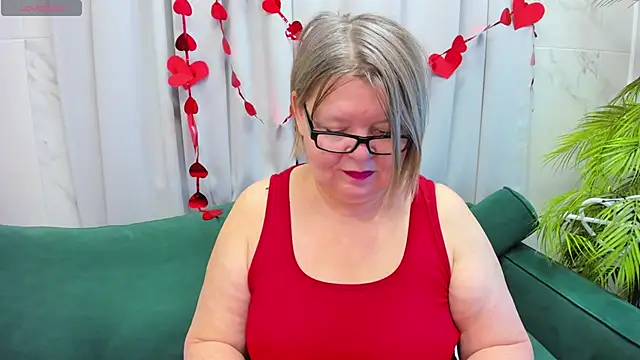 Snapshot of Shannonshine chatting on February 16, 2025, 8:54 am Shannonshine online show from February 16, 2025, 8:54 am