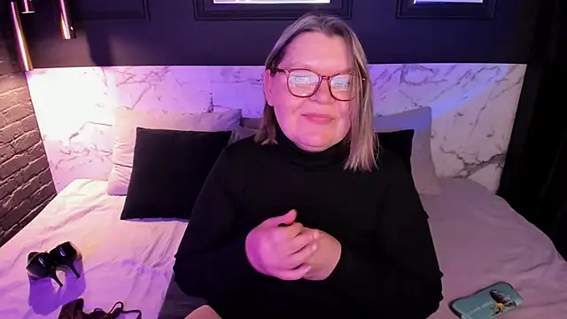 Shannonshine online show from November 13, 2025, 5:39 am