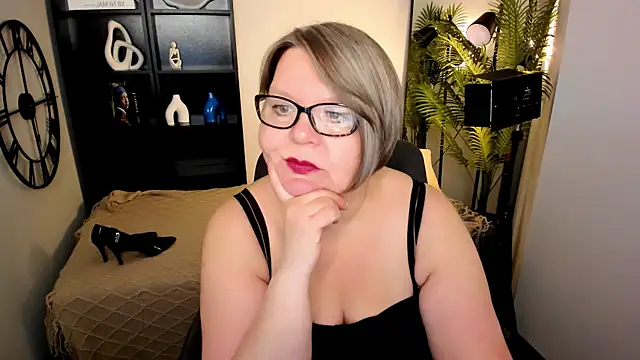 Shannonshine online show from May 16, 2026, 8:00 am