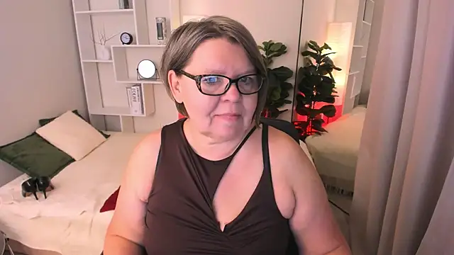 Shannonshine online show from June 12, 2026, 8:13 am