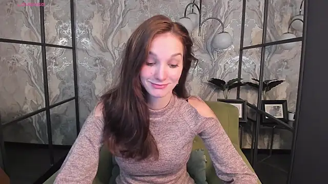 MirandaGlow online show from February 6, 2025, 5:46 am