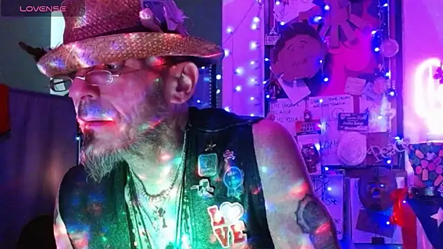 Snapshot of mycock2474u chatting on February 1, 2025, 7:05 am mycock2474u online show from February 1, 2025, 7:05 am