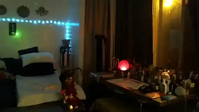 mycock2474u online show from September 30, 2025, 2:38 am