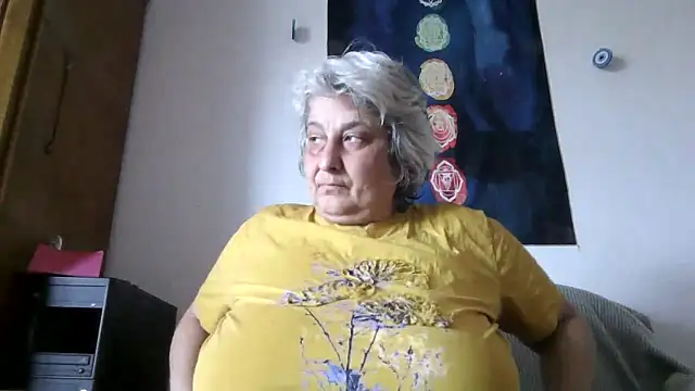 Snapshot of ExquisiteMature chatting on April 24, 2026, 9:56 am ExquisiteMature online show from April 24, 2026, 9:56 am