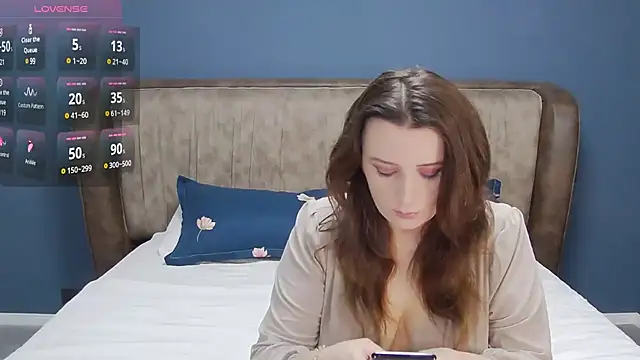 Snapshot of IamMolly chatting on January 18, 2025, 9:45 pm IamMolly online show from January 18, 2025, 9:45 pm