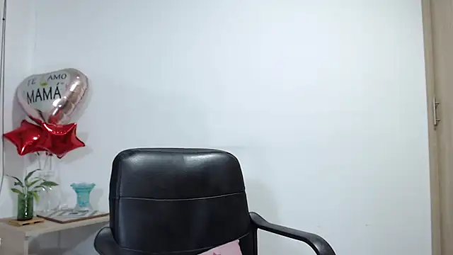 pattymaturex online show from January 8, 2025, 11:19 pm