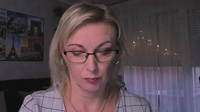 vanessa chat online show from December 3, 2024, 2:38 pm