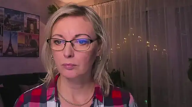 vanessa chat online show from December 4, 2024, 6:28 pm