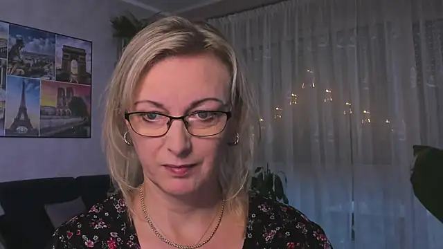 vanessa chat online show from December 8, 2024, 2:30 pm