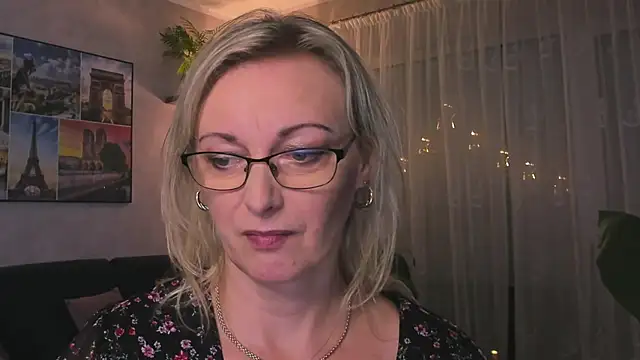 vanessa chat online show from December 8, 2024, 5:55 pm