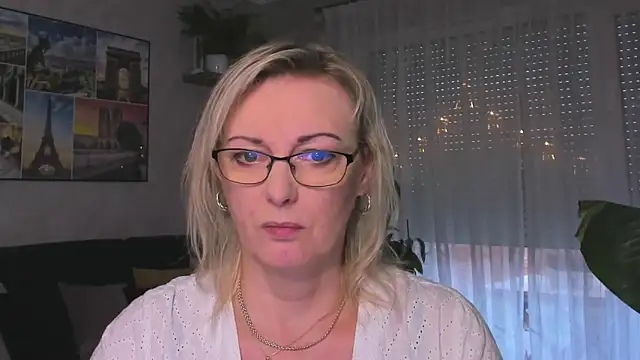 vanessa chat online show from December 18, 2024, 2:28 pm