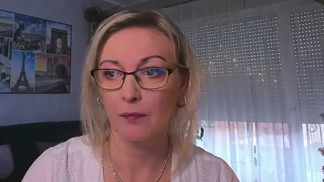 vanessa chat online show from December 29, 2024, 2:21 pm