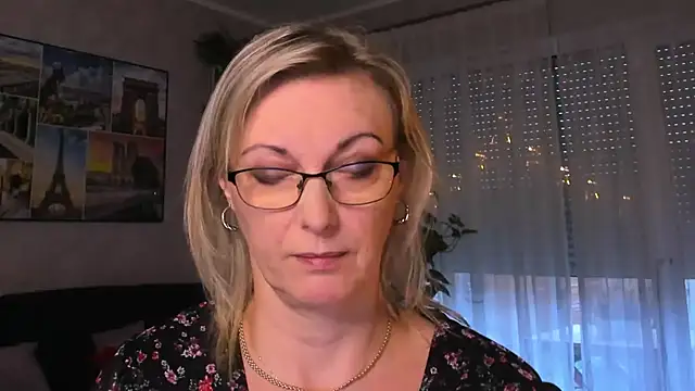 vanessa chat online show from January 2, 2025, 2:24 pm