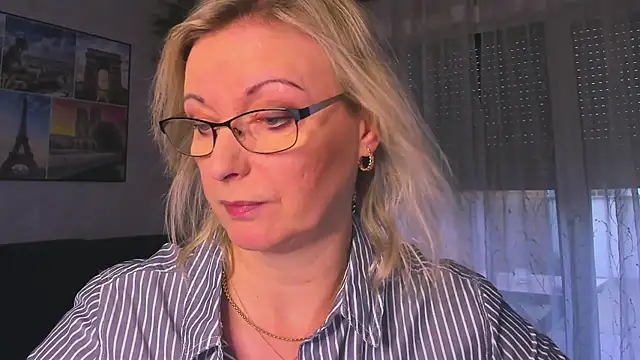 Snapshot of vanessa_chat chatting on February 18, 2026, 3:52 pm vanessa chat online show from February 18, 2026, 3:52 pm