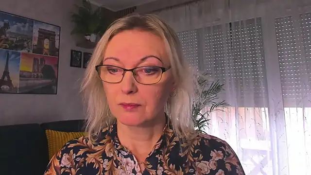 Snapshot of vanessa_chat chatting on February 21, 2026, 12:28 pm vanessa chat online show from February 21, 2026, 12:28 pm