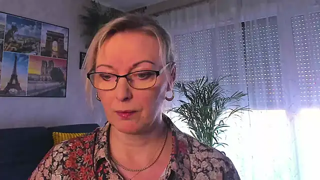 Snapshot of vanessa_chat chatting on March 19, 2026, 2:21 pm vanessa chat online show from March 19, 2026, 2:21 pm