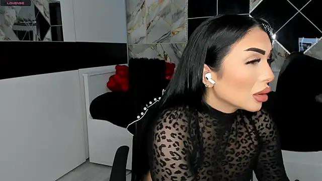 Snapshot of mistress_meryem chatting on March 11, 2025, 3:05 am mistress meryem online show from March 11, 2025, 3:05 am