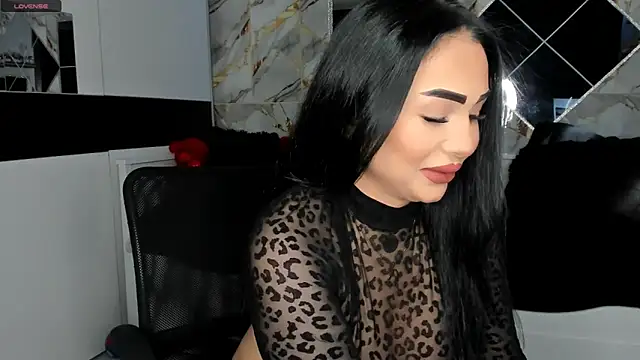 Snapshot of mistress_meryem chatting on March 17, 2025, 11:32 pm mistress meryem online show from March 17, 2025, 11:32 pm