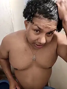 Snapshot of Malo666howard chatting on March 14, 2026, 12:39 am Malo666howard online show from March 14, 2026, 12:39 am