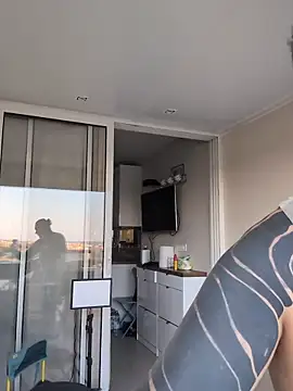 DarkDea online show from July 8, 2026, 6:34 pm