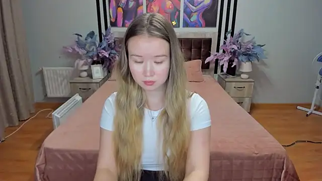 Snapshot of PollyOcean chatting on December 3, 2024, 2:38 pm PollyOcean online show from December 3, 2024, 2:38 pm