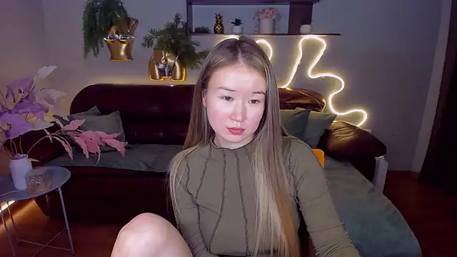 Snapshot of PollyOcean chatting on February 15, 2025, 12:54 pm PollyOcean online show from February 15, 2025, 12:54 pm