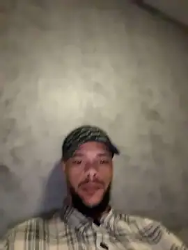Snapshot of Lionayowe chatting on April 9, 2026, 6:46 pm Lionayowe online show from April 9, 2026, 6:46 pm
