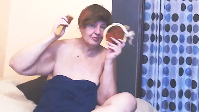 Snapshot of MioritaHard chatting on October 25, 2025, 11:29 am MioritaHard online show from October 25, 2025, 11:29 am