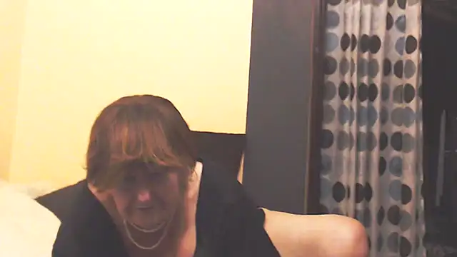 Snapshot of MioritaHard chatting on October 25, 2025, 11:32 pm MioritaHard online show from October 25, 2025, 11:32 pm