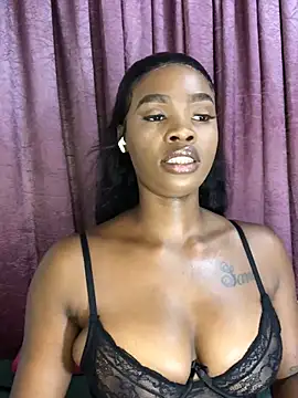 LuciousLips96 online show from January 6, 2025, 8:35 am