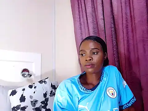 LuciousLips96 online show from January 9, 2025, 12:52 pm