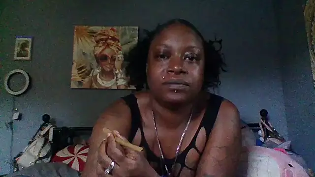 msdeedee online show from April 27, 2026, 12:14 pm
