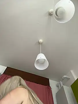 x elena x online show from May 7, 2026, 8:31 am