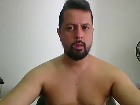 Snapshot of TRIISTAN_KING10 chatting on February 17, 2026, 3:29 pm TRIISTAN KING10 online show from February 17, 2026, 3:29 pm