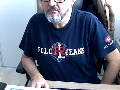 steb06 online show from December 18, 2025, 2:56 pm