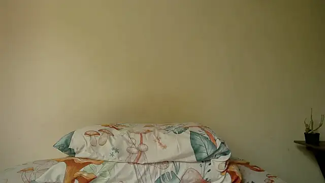 emmaherby online show from December 12, 2024, 4:32 pm