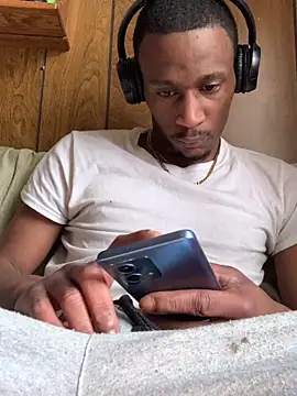 Snapshot of Tristris100 chatting on January 16, 2025, 3:13 pm Tristris100 online show from January 16, 2025, 3:13 pm