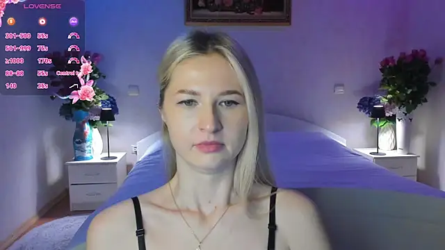 Snapshot of AnnaCarrera chatting on March 5, 2026, 9:22 pm AnnaCarrera online show from March 5, 2026, 9:22 pm