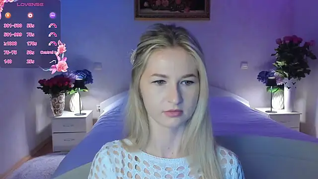 Snapshot of AnnaCarrera chatting on March 6, 2026, 9:44 pm AnnaCarrera online show from March 6, 2026, 9:44 pm