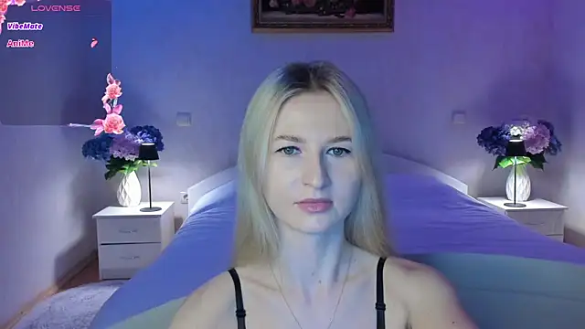 Snapshot of AnnaCarrera chatting on March 13, 2026, 10:27 pm AnnaCarrera online show from March 13, 2026, 10:27 pm