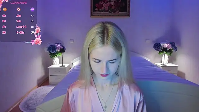 AnnaCarrera online show from May 6, 2026, 8:36 pm