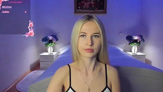 AnnaCarrera online show from May 13, 2026, 6:27 pm